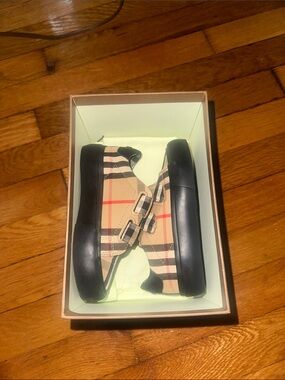 Burberry Beige Nova Check Kids Sneakers with Black Soles
